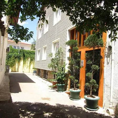 Tarıhı Kaleıçı Denıze Yakin Sıze özel Muhteşem Konum Uygun Fıyat Ev * Antalya