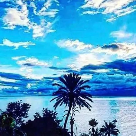 Tarıhı Kaleıçı Denıze Yakin Sıze özel Muhteşem Konum Uygun Fıyat Ev