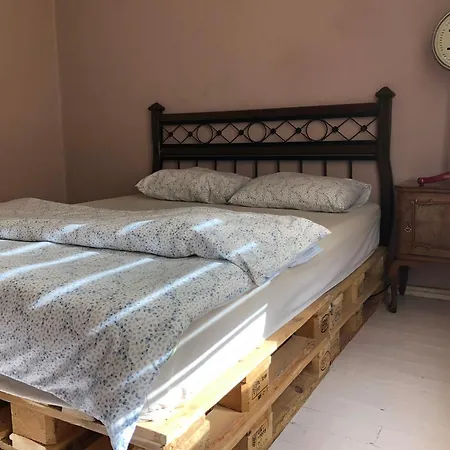 Appartement Tarıhı Kaleıçı Denıze Yakin Sıze özel Muhteşem Konum Uygun Fıyat Ev *