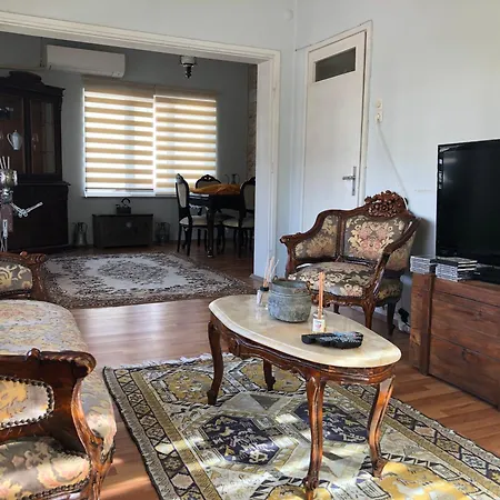 Tarıhı Kaleıçı Denıze Yakin Sıze özel Muhteşem Konum Uygun Fıyat Ev