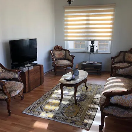 Appartement Tarıhı Kaleıçı Denıze Yakin Sıze özel Muhteşem Konum Uygun Fıyat Ev