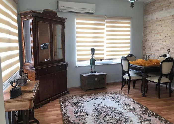 Apartment Tarihi Kaleici Denize Yakin Size Oezel Muhtesem Konum Uygun Fiyat Ev