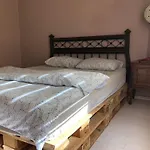 Apartman Tarihi Kaleici Denize Yakin Size Oezel Muhtesem Konum Uygun Fiyat Ev *